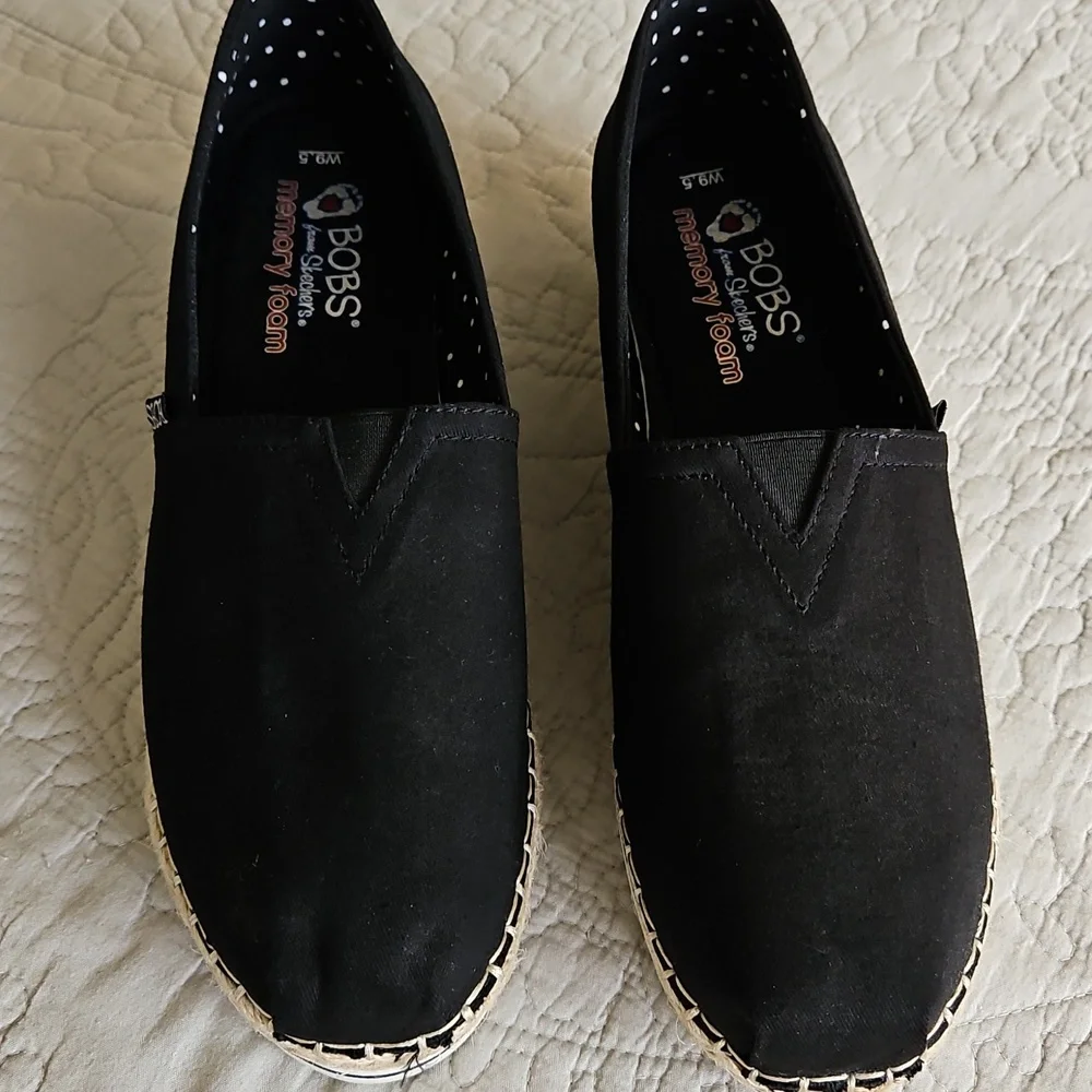 BOB'S By Skechers Black Canvas Espadrille Slip-on‎ Size 9.5